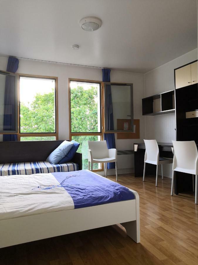 Studio Lumineux 10 Min A La Defense Rueil-Malmaison Exterior photo